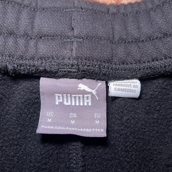Puma black sweatpants shorts with front pockets, size medium - Picture 6 of 8